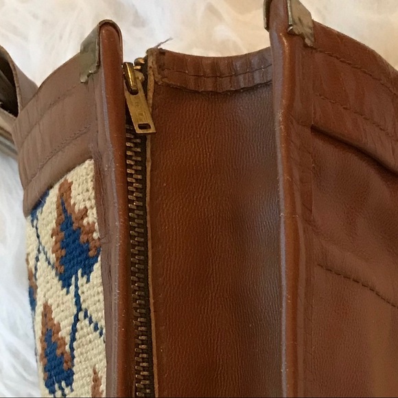 Handmade Vintage Embroidered Handbag HOST PICK - Picture 6 of 8